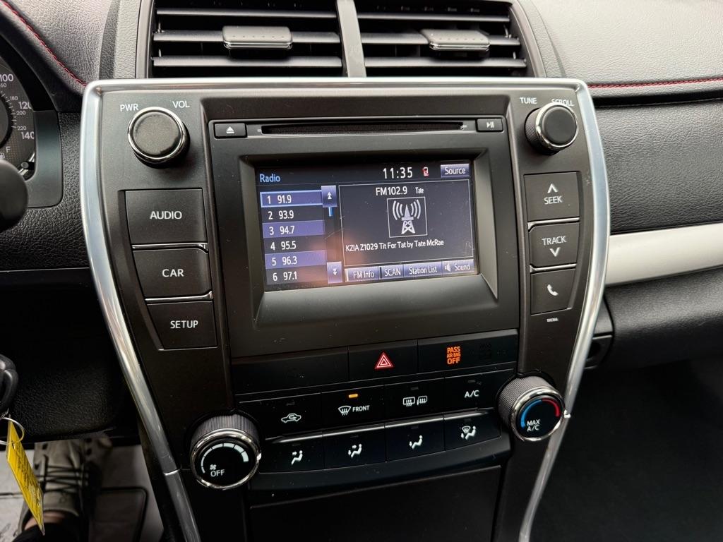 Toyota Camry SE 2015