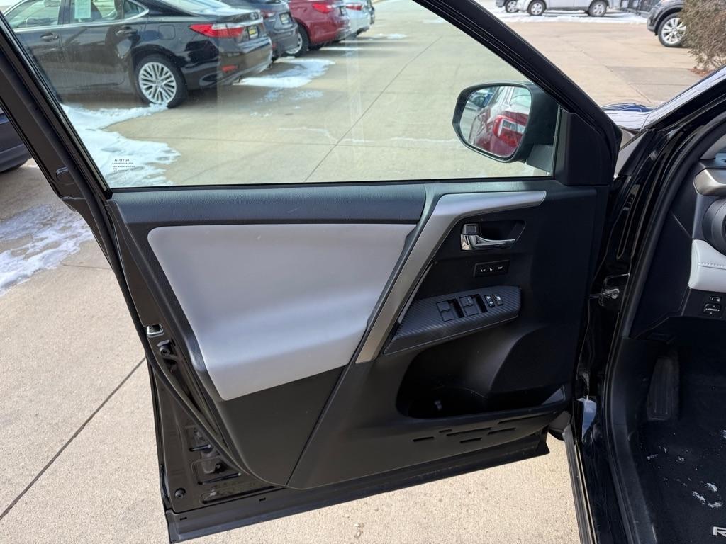 Toyota RAV4 Limited AWD 2015