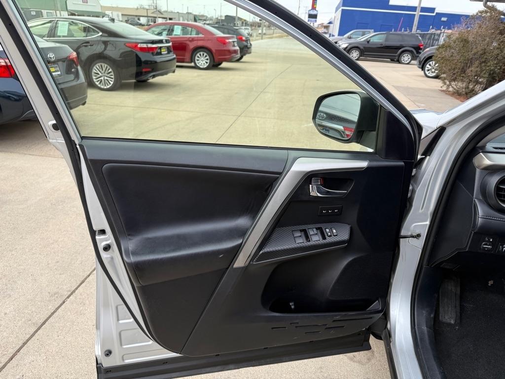 Toyota RAV4 Limited AWD 2015