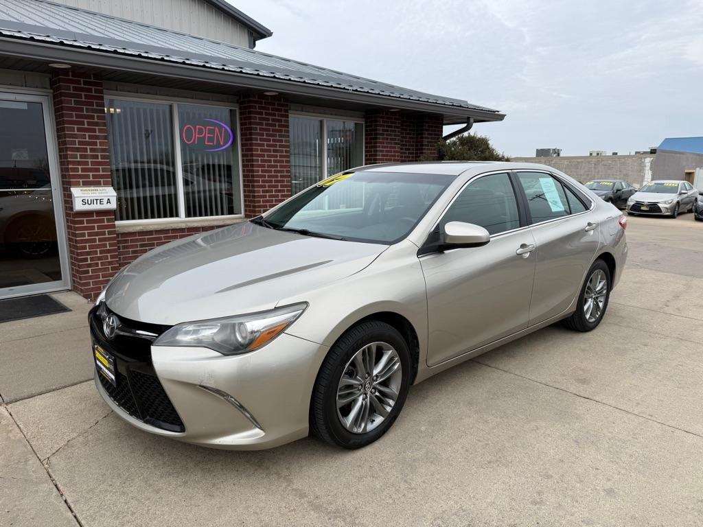 Toyota Camry SE 2017