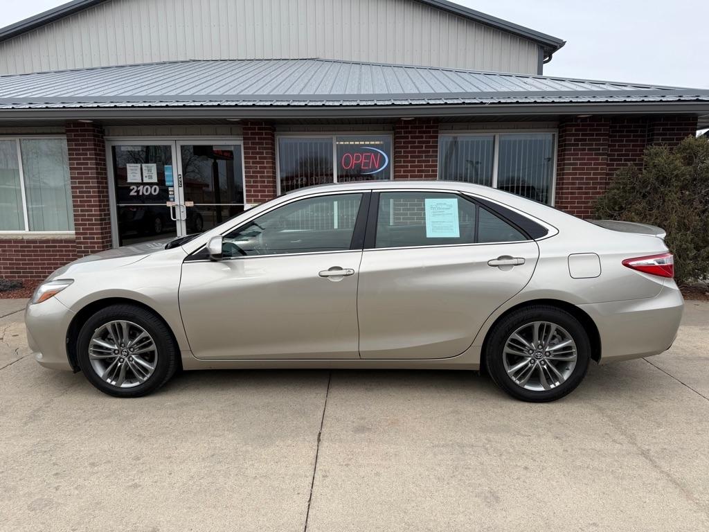 Toyota Camry SE 2017
