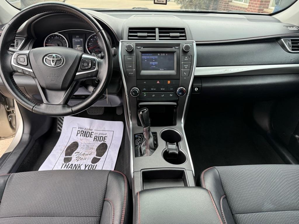 Toyota Camry SE 2017