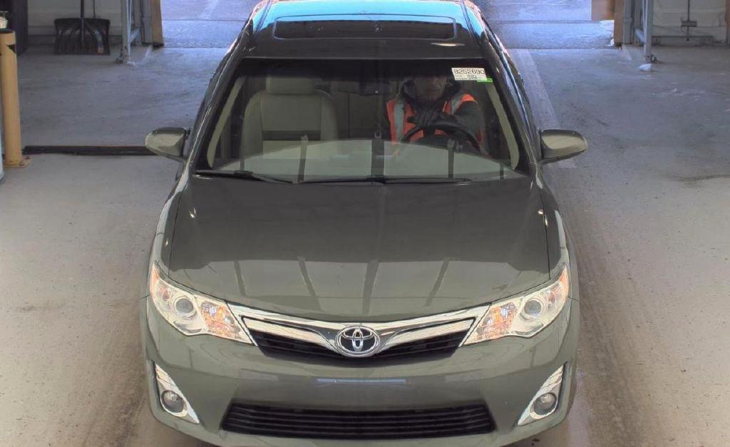 Toyota Camry XLE V6 2014
