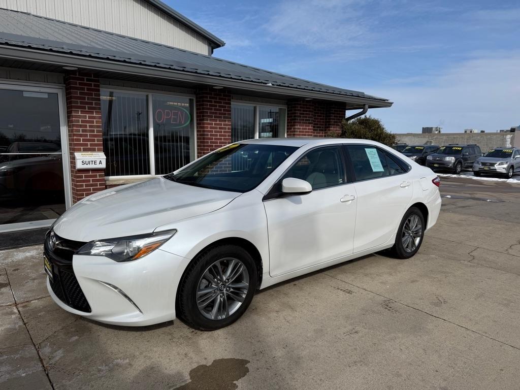 Toyota Camry SE 2017