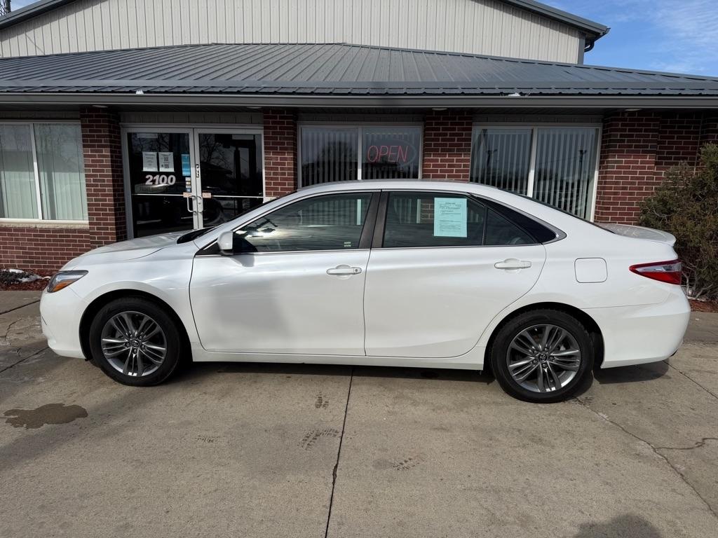 Toyota Camry SE 2017