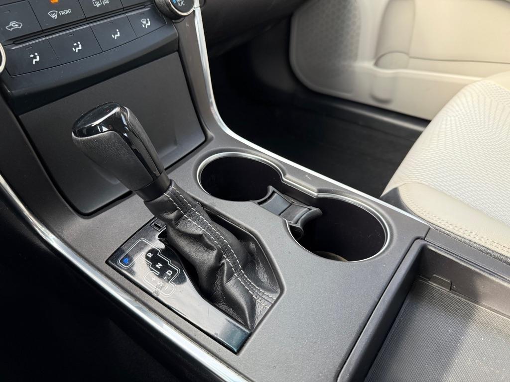 Toyota Camry SE 2017