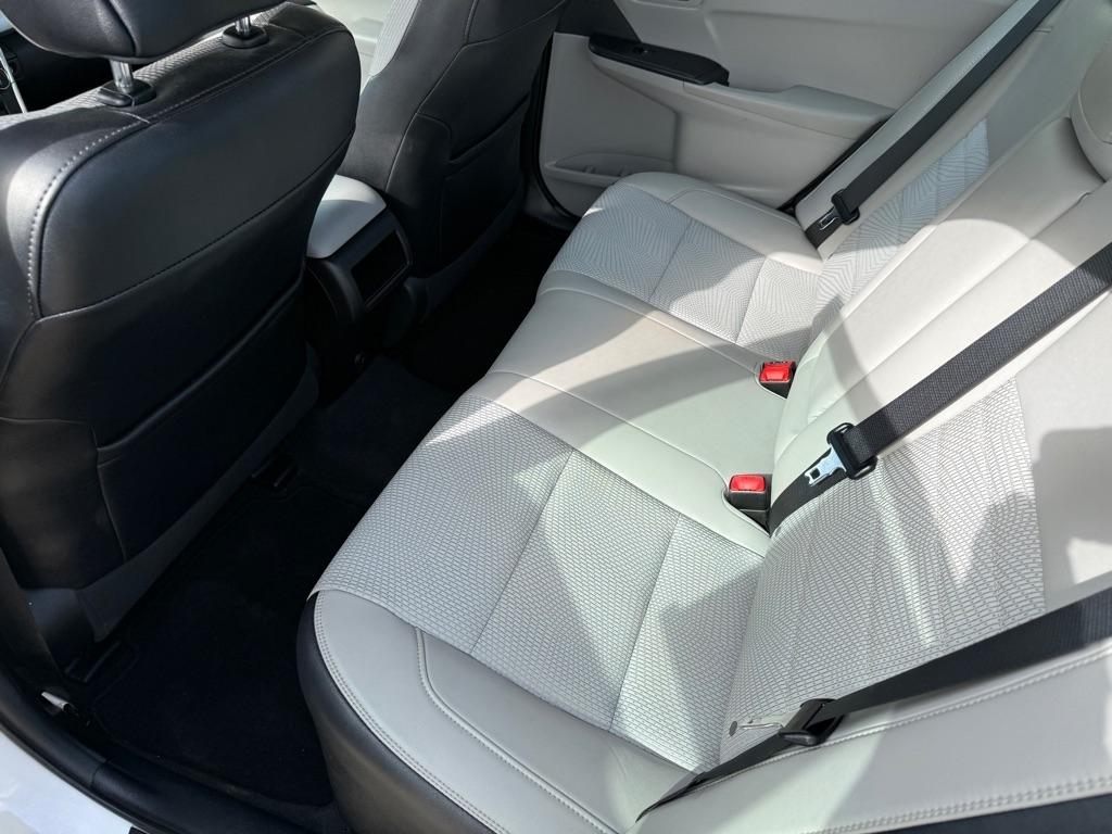 Toyota Camry SE 2017