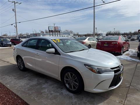 2017 Toyota Camry SE
