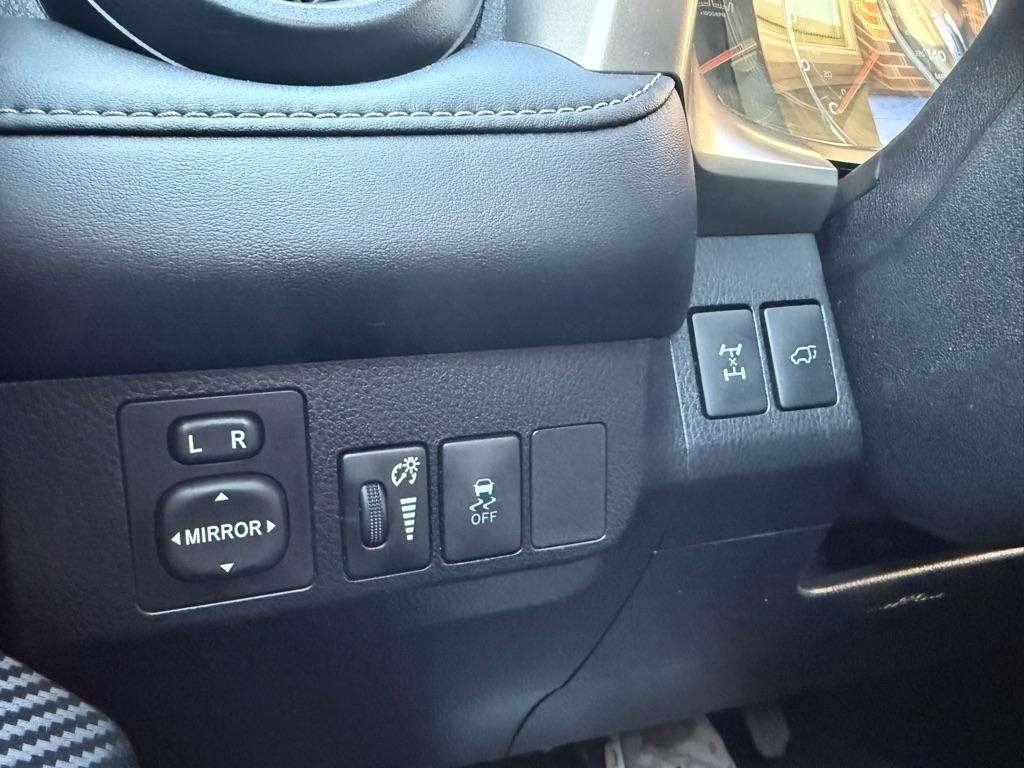 Toyota RAV4 Limited AWD 2015