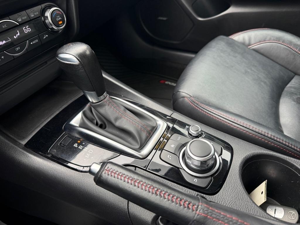 Mazda MAZDA3 i Grand Touring AT 5-Door 2015