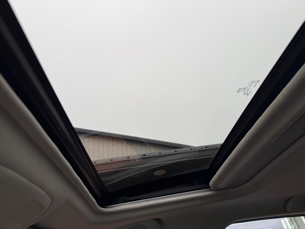 Mazda MAZDA3 i Grand Touring AT 5-Door 2015