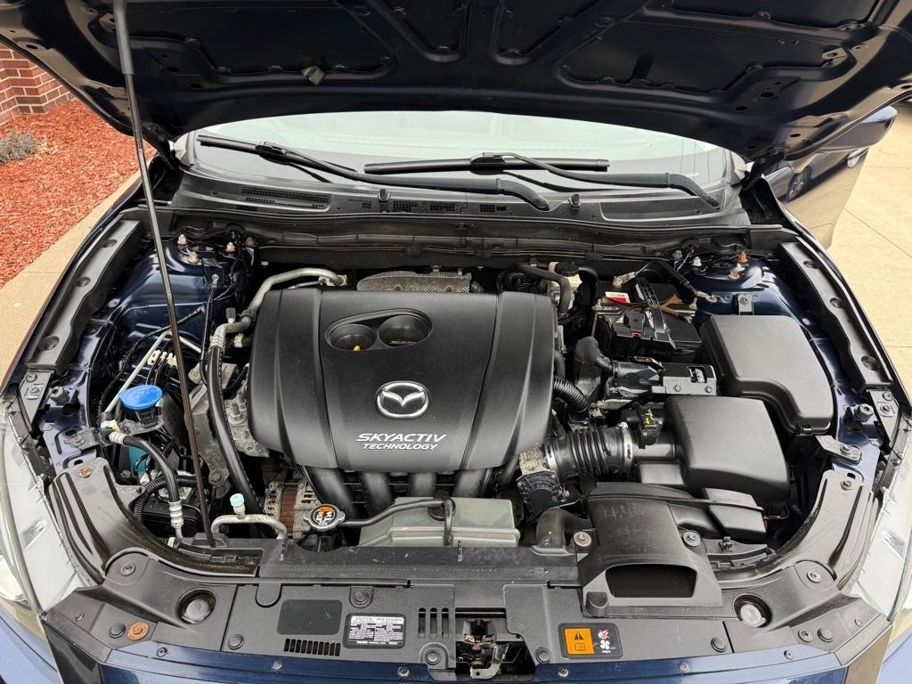 Mazda MAZDA3 i Grand Touring AT 5-Door 2015