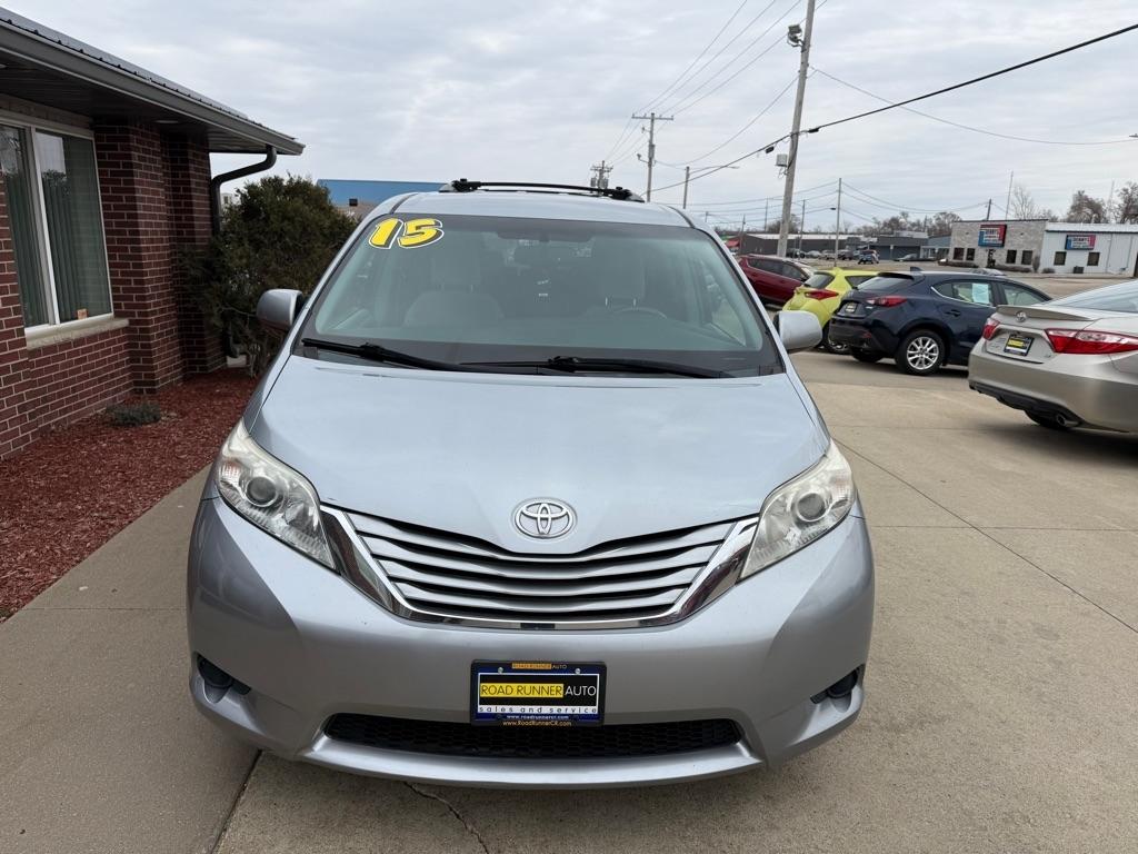 Toyota Sienna LE FWD 8-Passenger V6 2015
