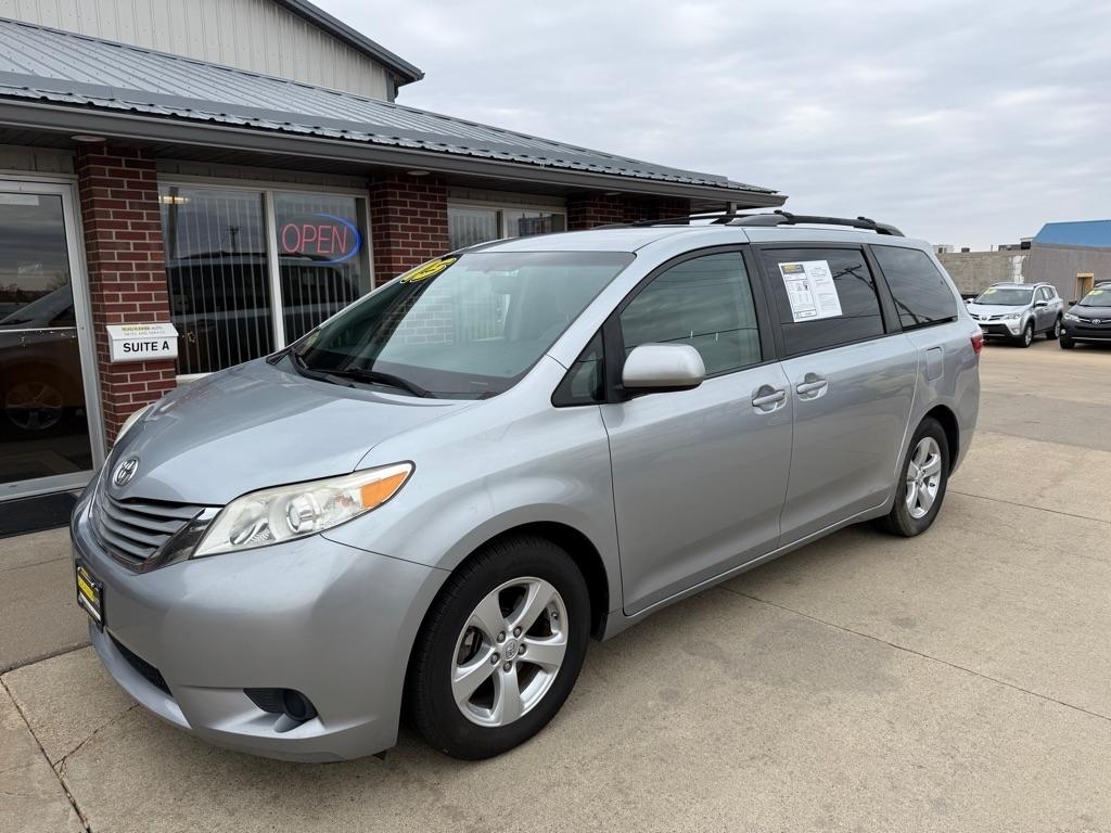 Toyota Sienna LE FWD 8-Passenger V6 2015