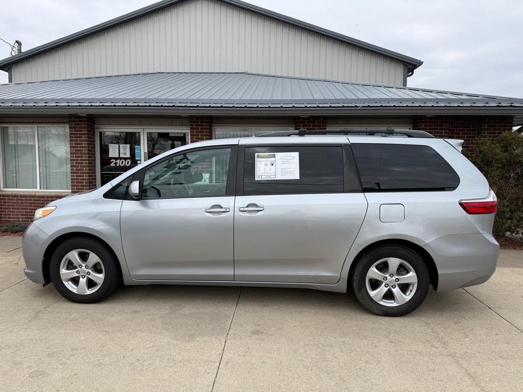 Toyota Sienna LE FWD 8-Passenger V6 2015