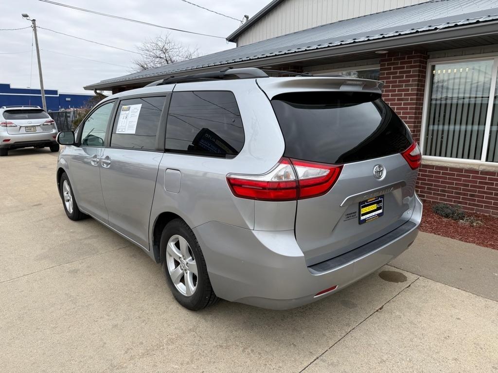 Toyota Sienna LE FWD 8-Passenger V6 2015