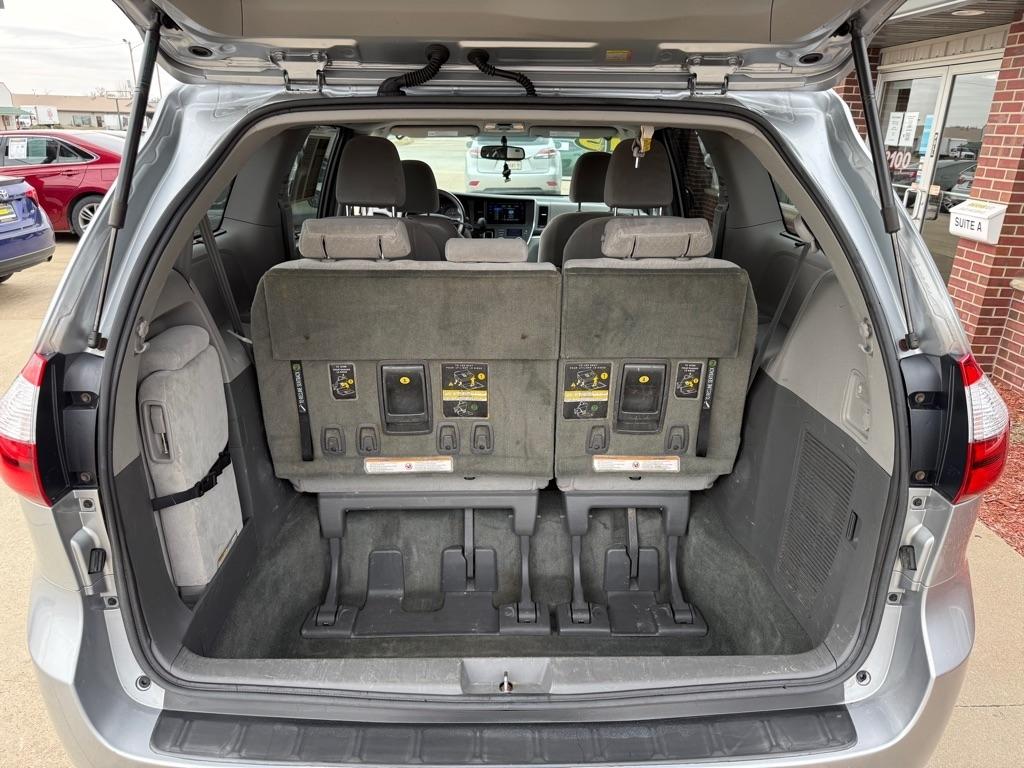 Toyota Sienna LE FWD 8-Passenger V6 2015