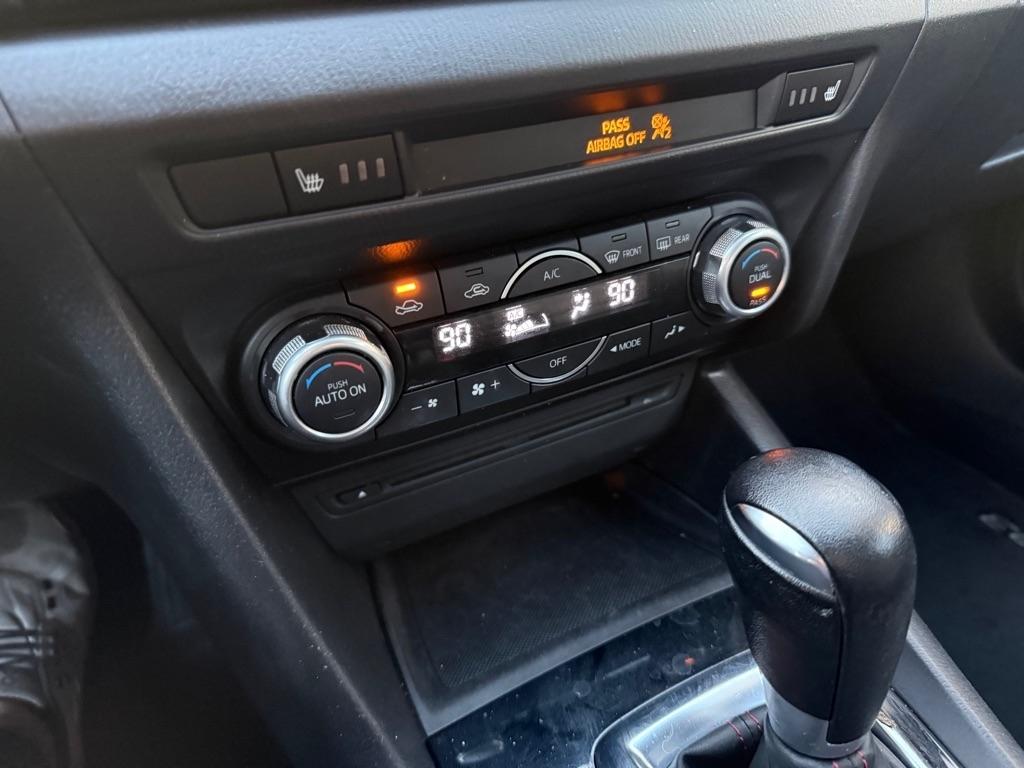 Mazda MAZDA3 i Grand Touring AT 5-Door 2015