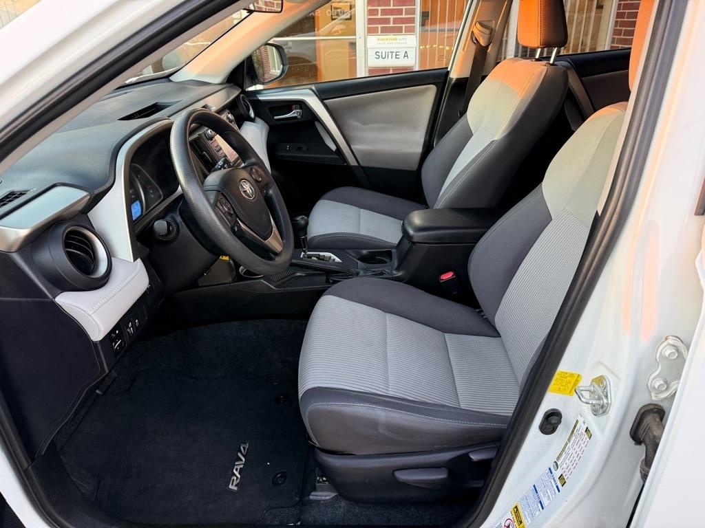 Toyota RAV4 XLE AWD 2014