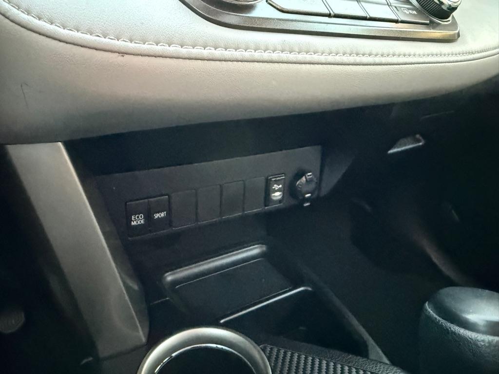 Toyota RAV4 XLE AWD 2014