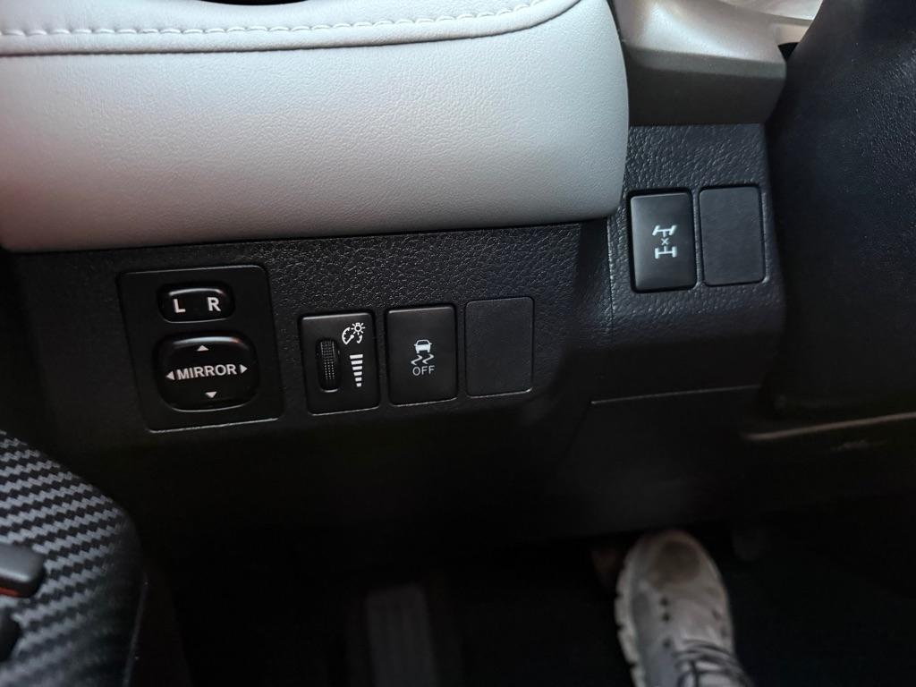 Toyota RAV4 XLE AWD 2014
