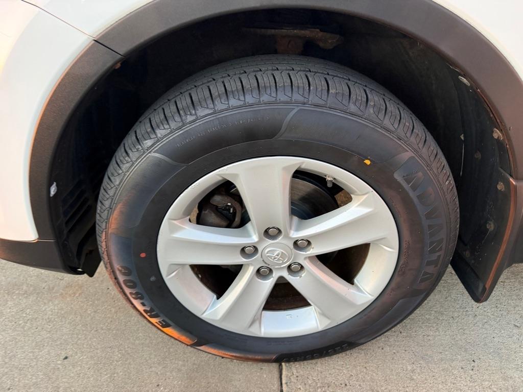 Toyota RAV4 XLE AWD 2014