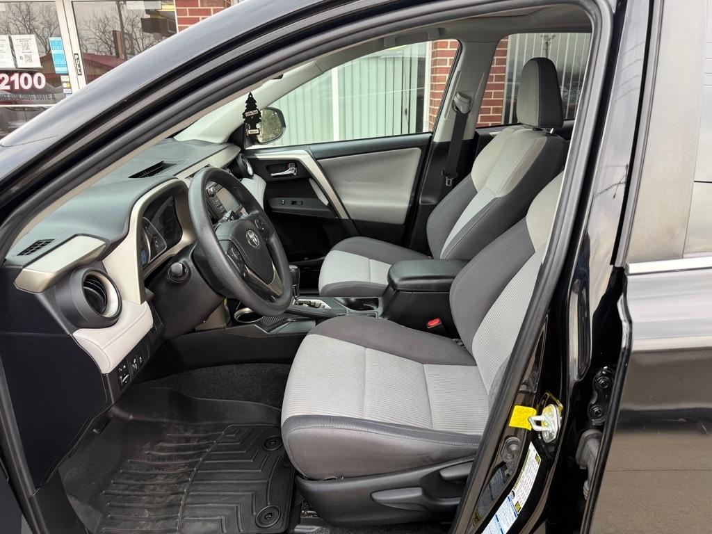 Toyota RAV4 XLE AWD 2015