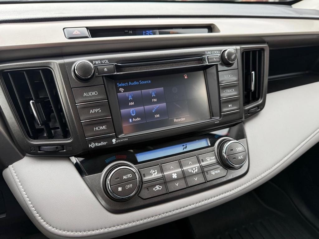 Toyota RAV4 XLE AWD 2015
