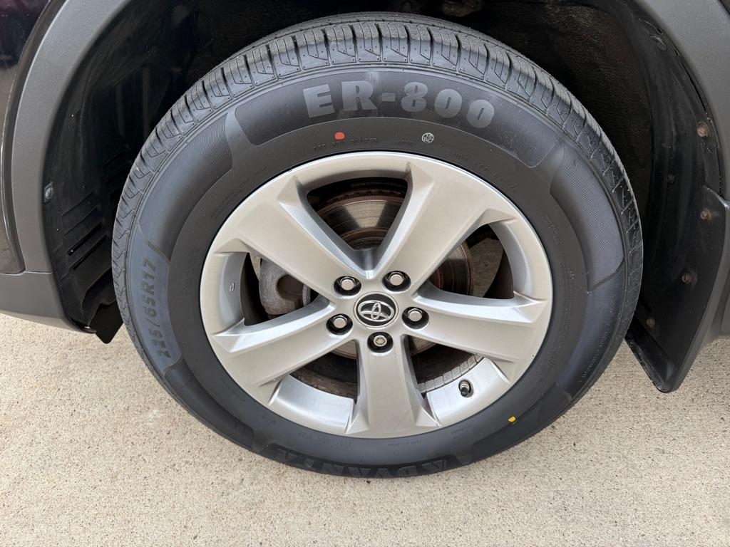 Toyota RAV4 XLE AWD 2015