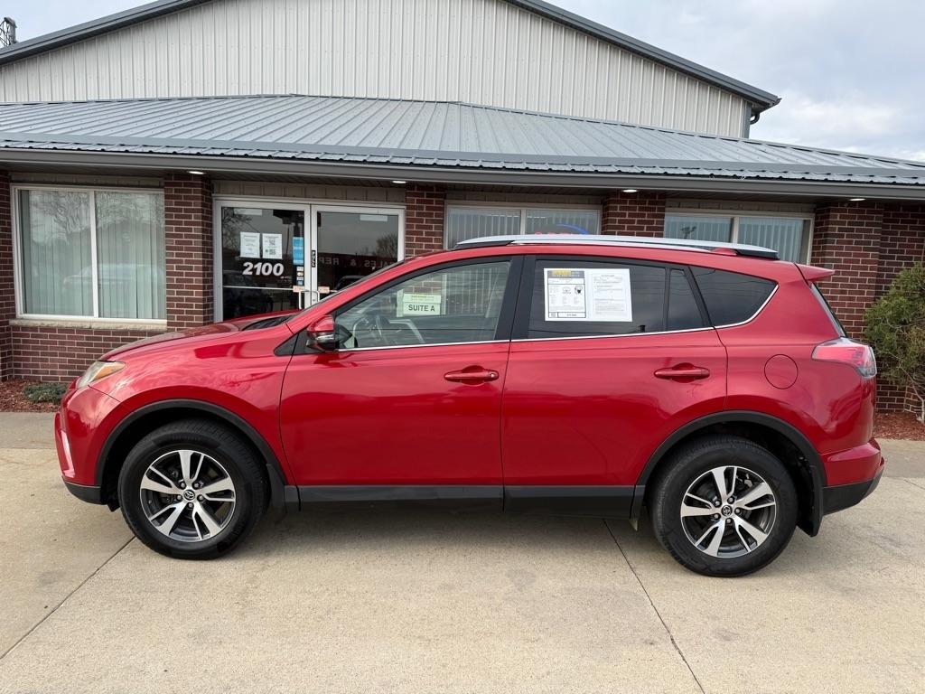 Toyota RAV4 XLE AWD 2017