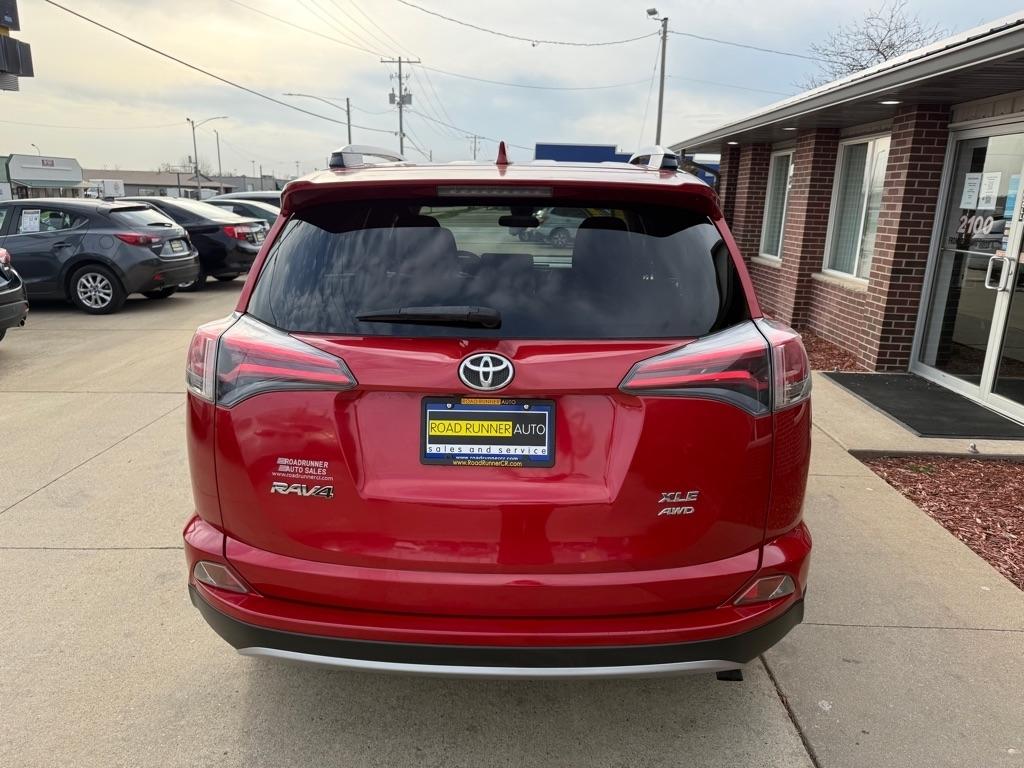 Toyota RAV4 XLE AWD 2017