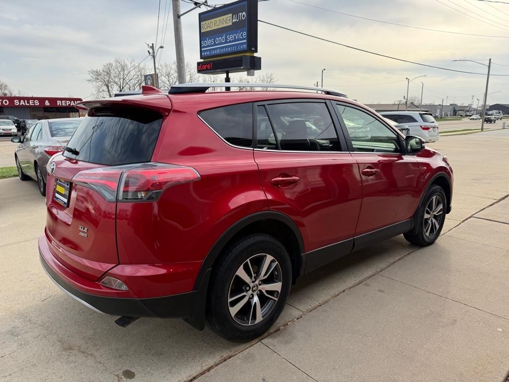 Toyota RAV4 XLE AWD 2017