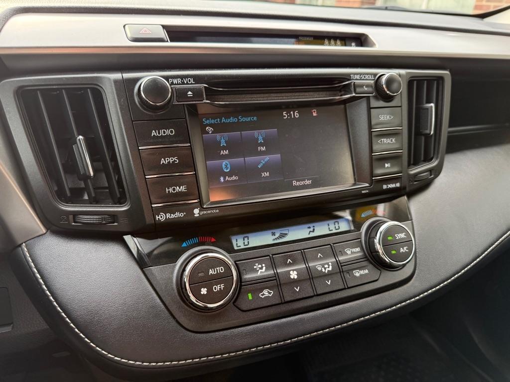 Toyota RAV4 XLE AWD 2017