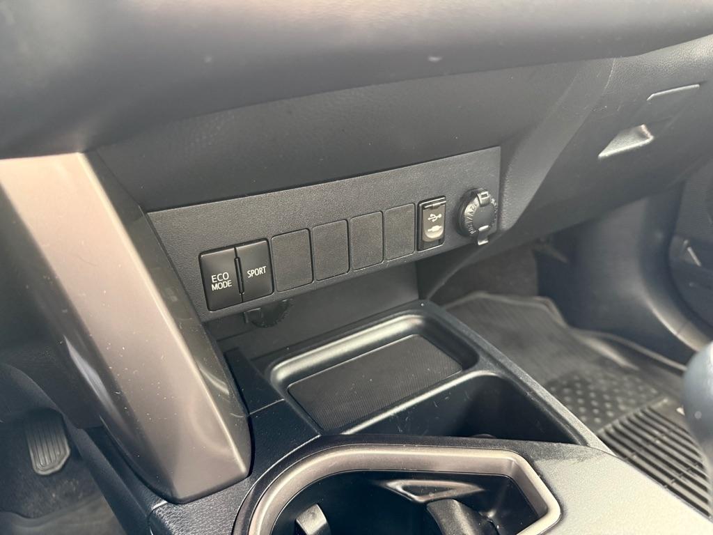 Toyota RAV4 XLE AWD 2017