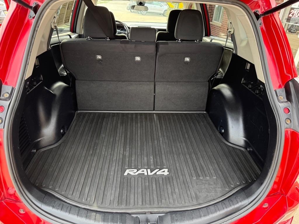 Toyota RAV4 XLE AWD 2017