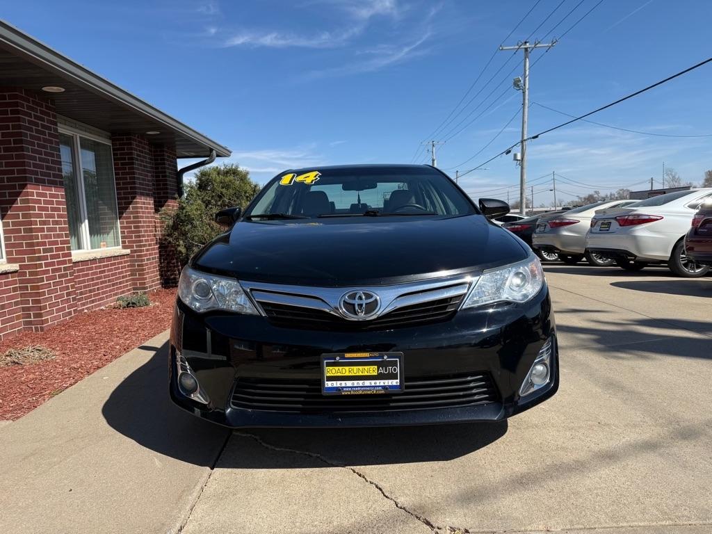 Toyota Camry XLE V6 2014