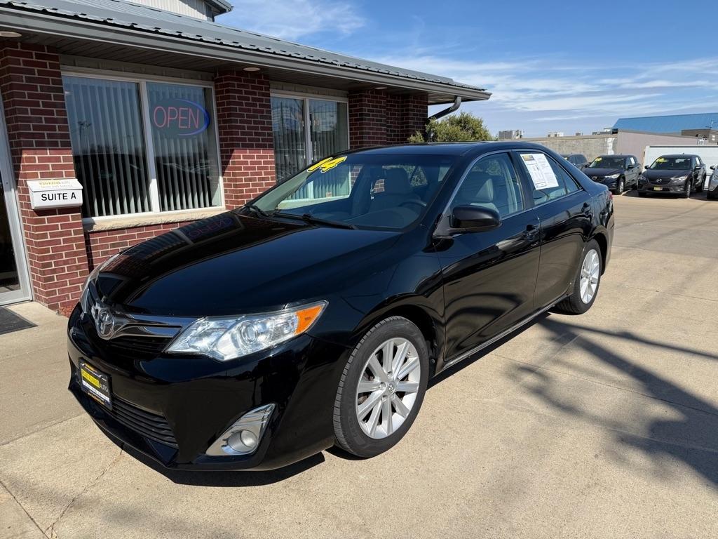 Toyota Camry XLE V6 2014