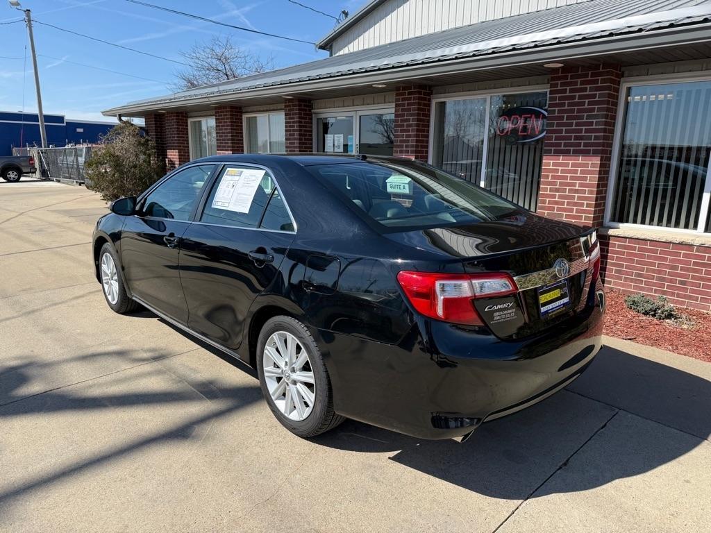 Toyota Camry XLE V6 2014