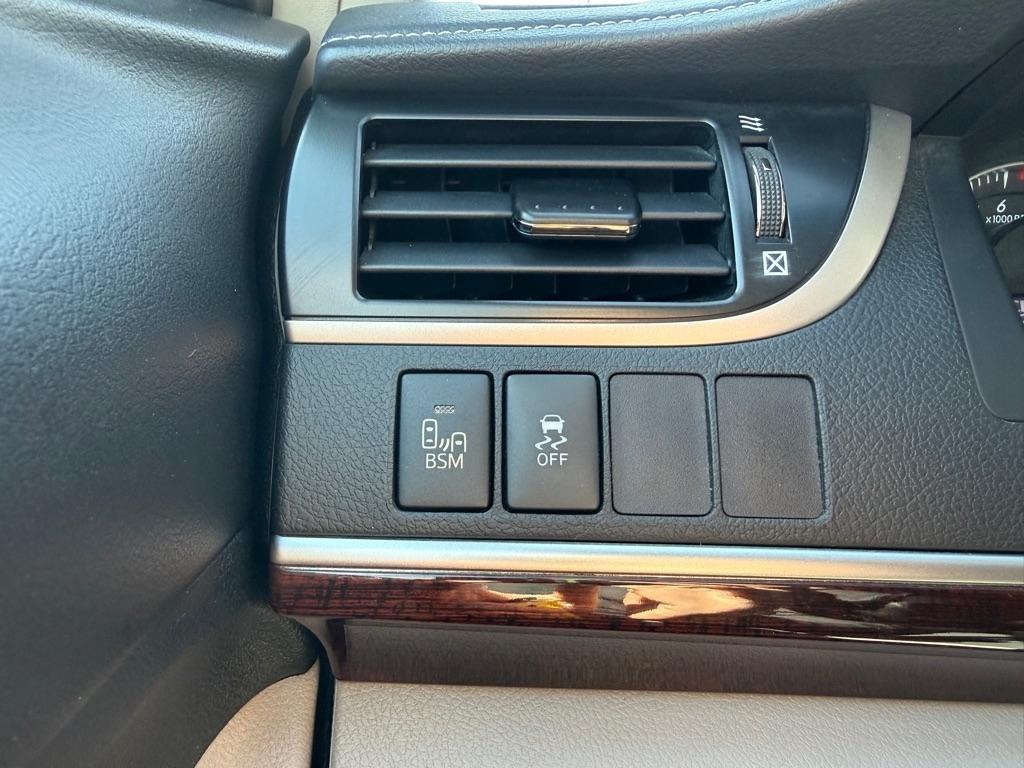 Toyota Camry XLE V6 2014