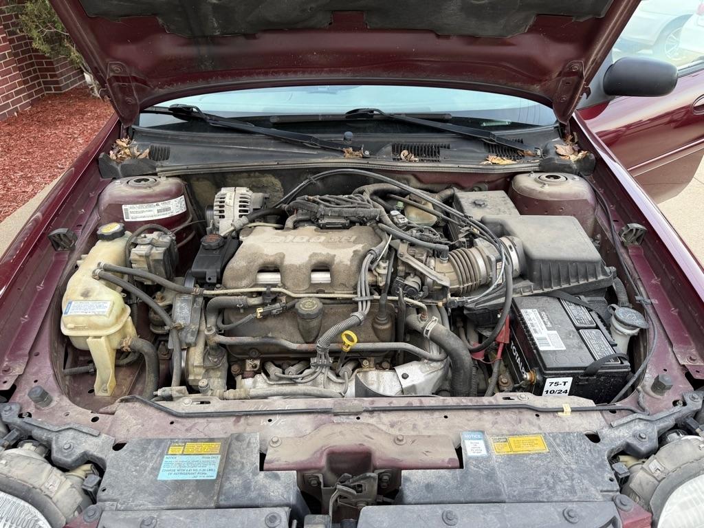 Chevrolet Malibu Base 2001