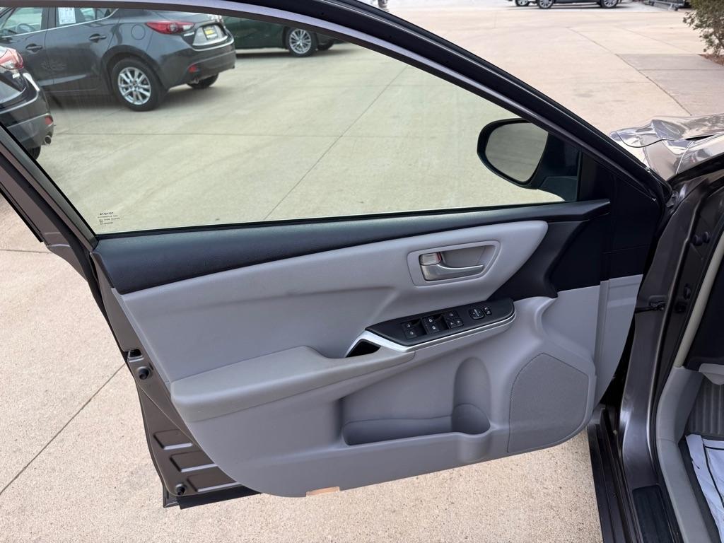 Toyota Camry LE 2015