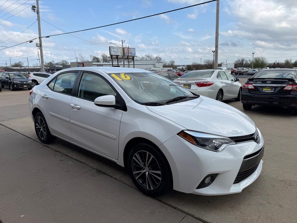 2016 Toyota Corolla 4dr Sdn CVT LE Plus (Natl)