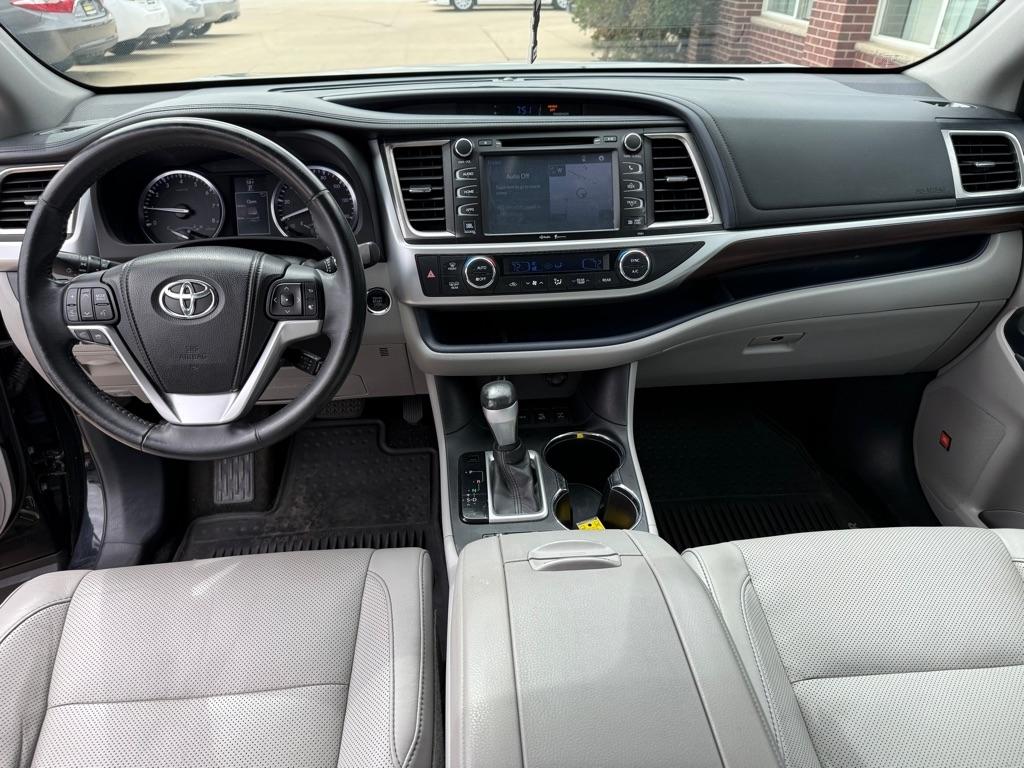 Toyota Highlander Limited AWD V6 2015