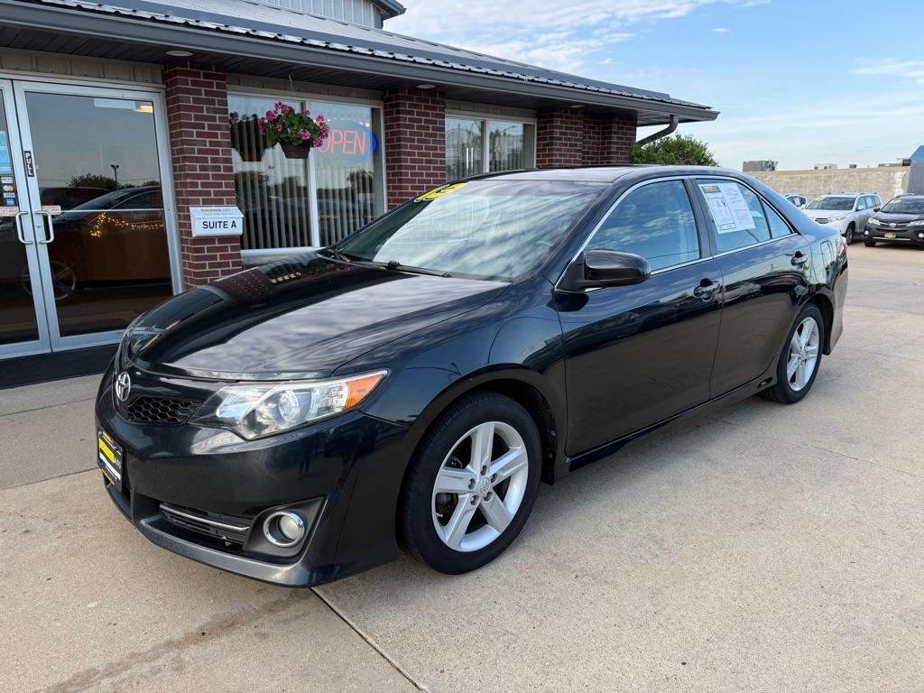 Toyota Camry SE 2013