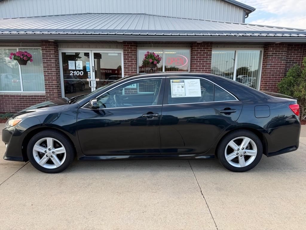 Toyota Camry SE 2013