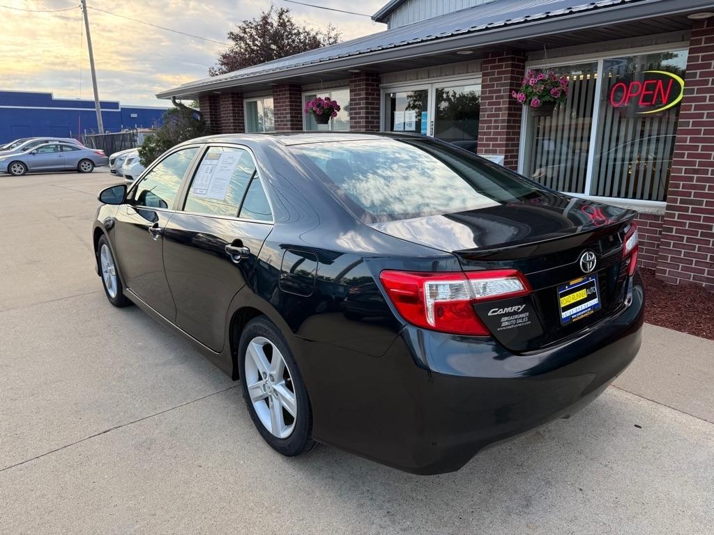 Toyota Camry SE 2013