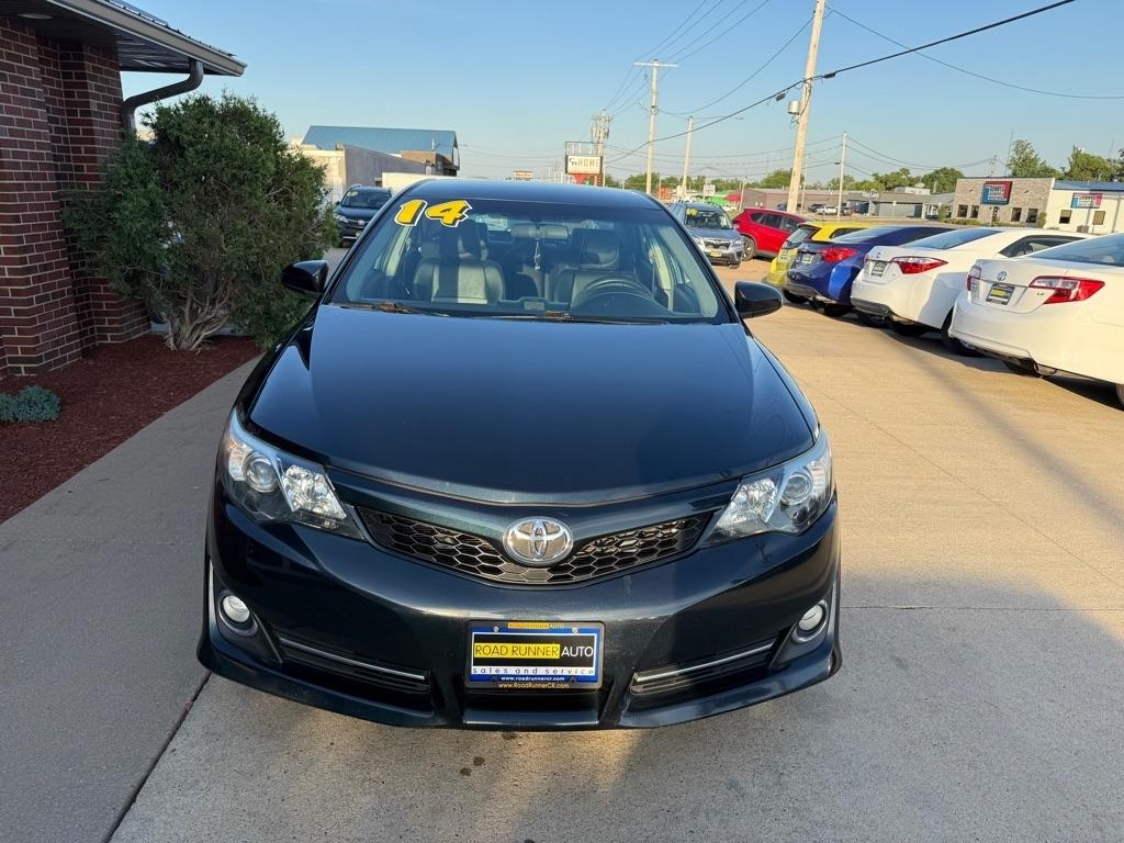 Toyota Camry SE 2014