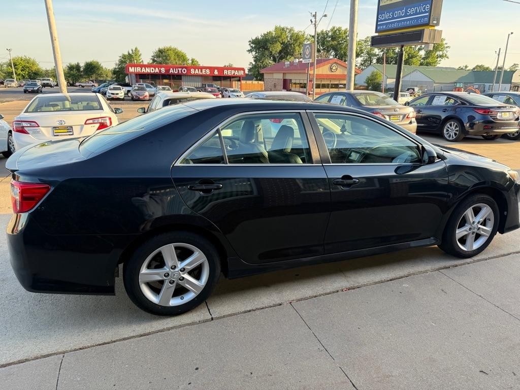 Toyota Camry SE 2014