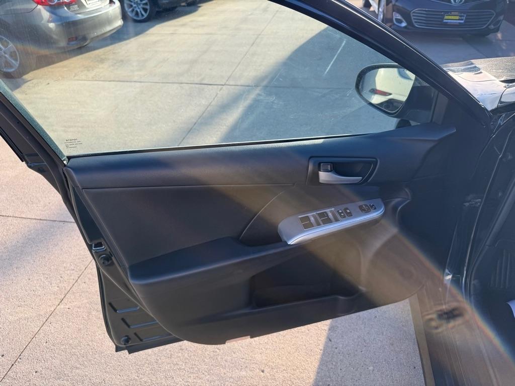 Toyota Camry SE 2014