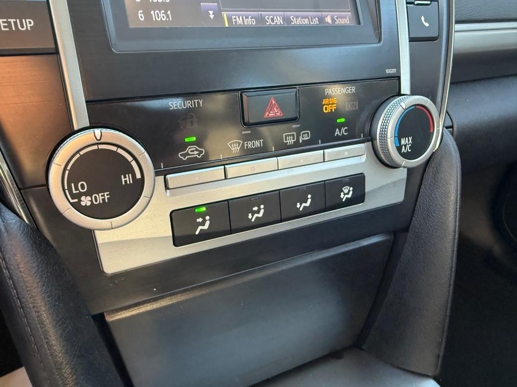 Toyota Camry SE 2014